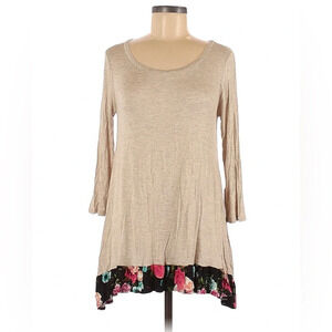 Brenda’s long sleeve t shirt M